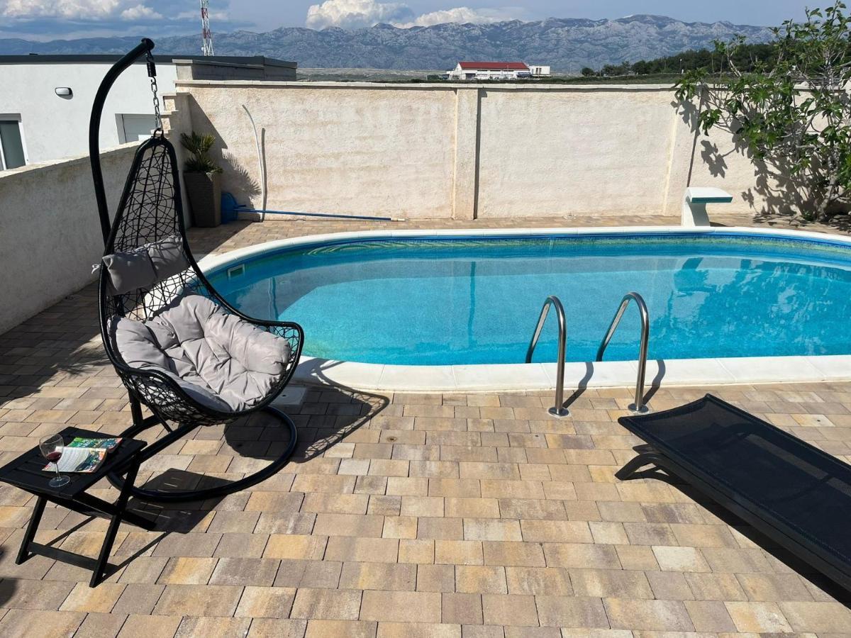 Apartman Matej With Pool Povljana Luaran gambar