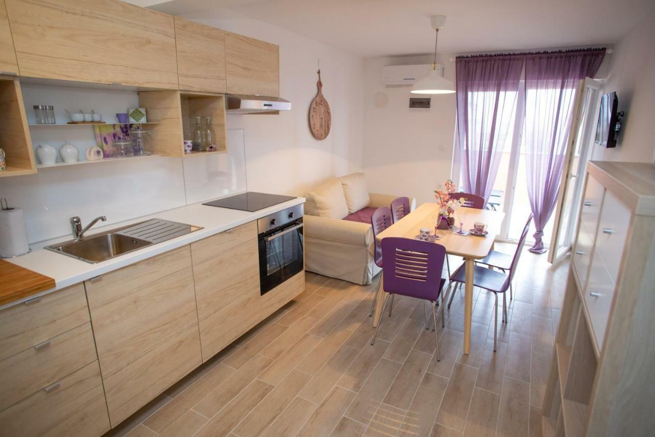 Apartman Matej With Pool Povljana Luaran gambar